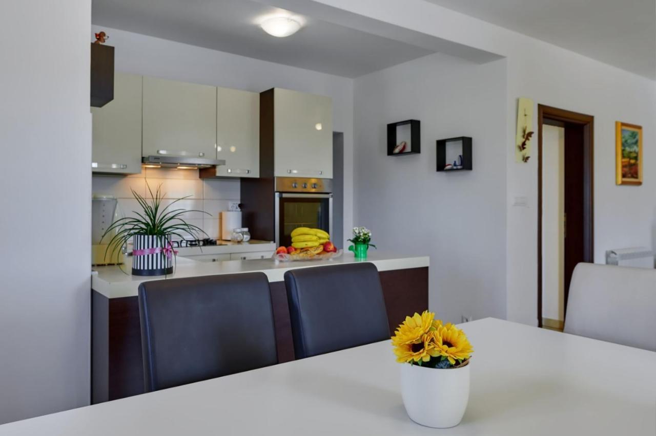 Villa House Paola à Bibici Extérieur photo