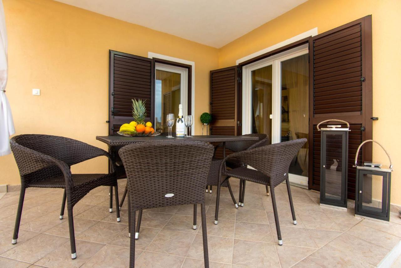 Villa House Paola à Bibici Extérieur photo